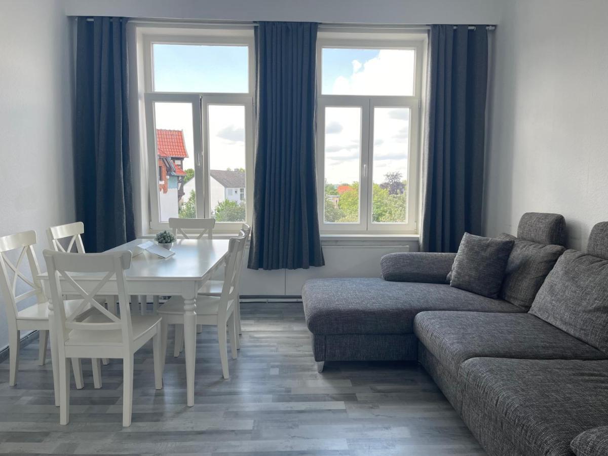 Moderne 4 Zimmer Apartment Mit Bergblick Stadtzentrum Contactless Check-In Gehrden  Exterior foto