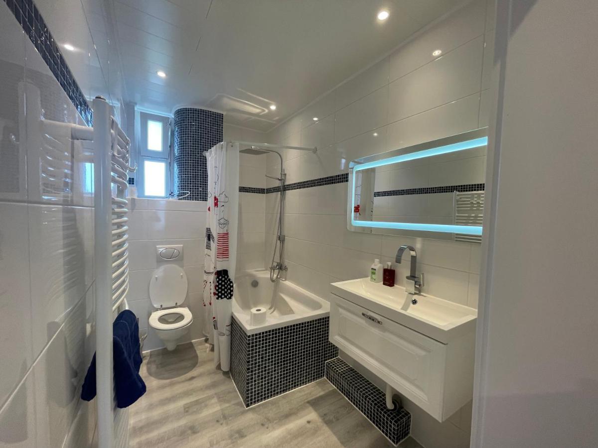 Moderne 4 Zimmer Apartment Mit Bergblick Stadtzentrum Contactless Check-In Gehrden  Exterior foto
