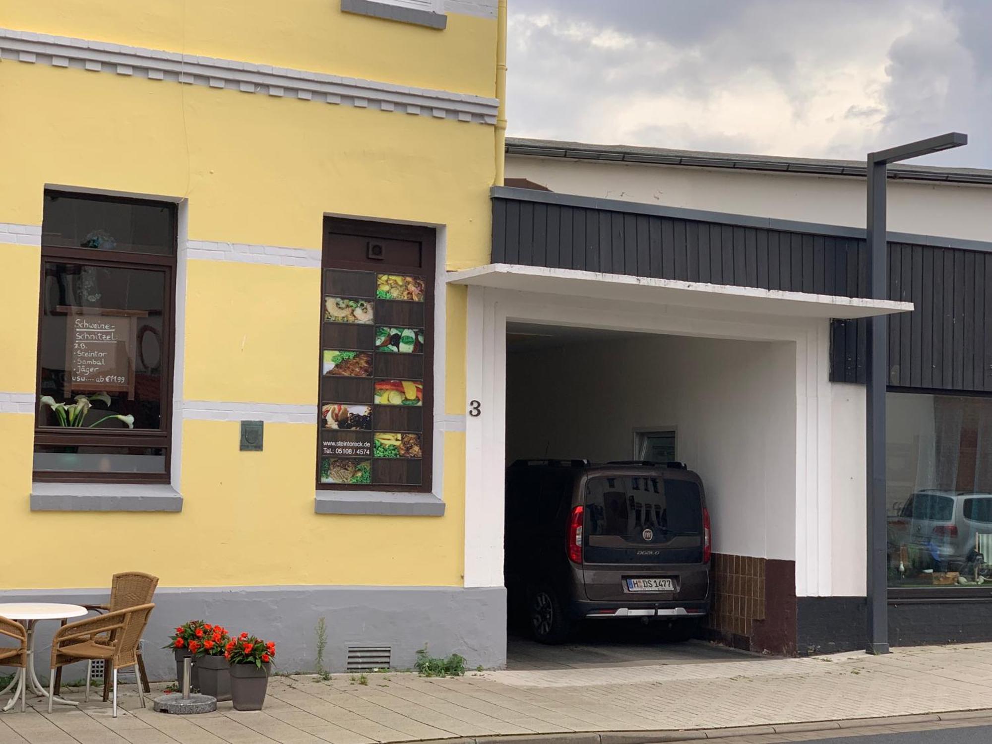 Moderne 4 Zimmer Apartment Mit Bergblick Stadtzentrum Contactless Check-In Gehrden  Exterior foto
