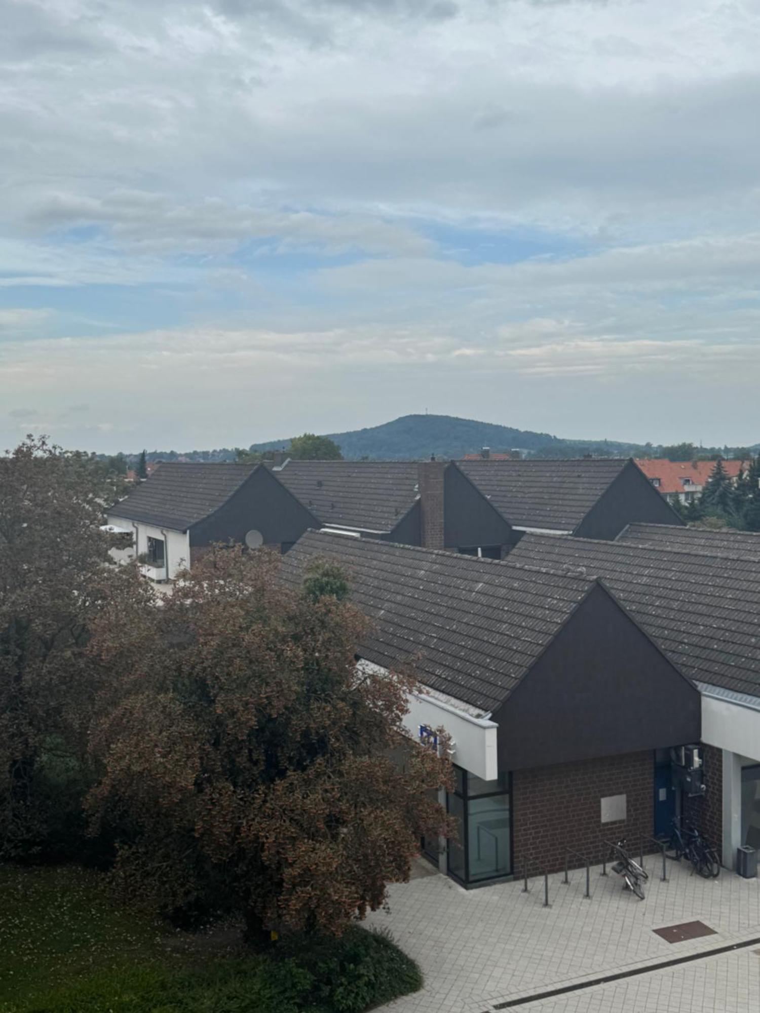 Moderne 4 Zimmer Apartment Mit Bergblick Stadtzentrum Contactless Check-In Gehrden  Exterior foto
