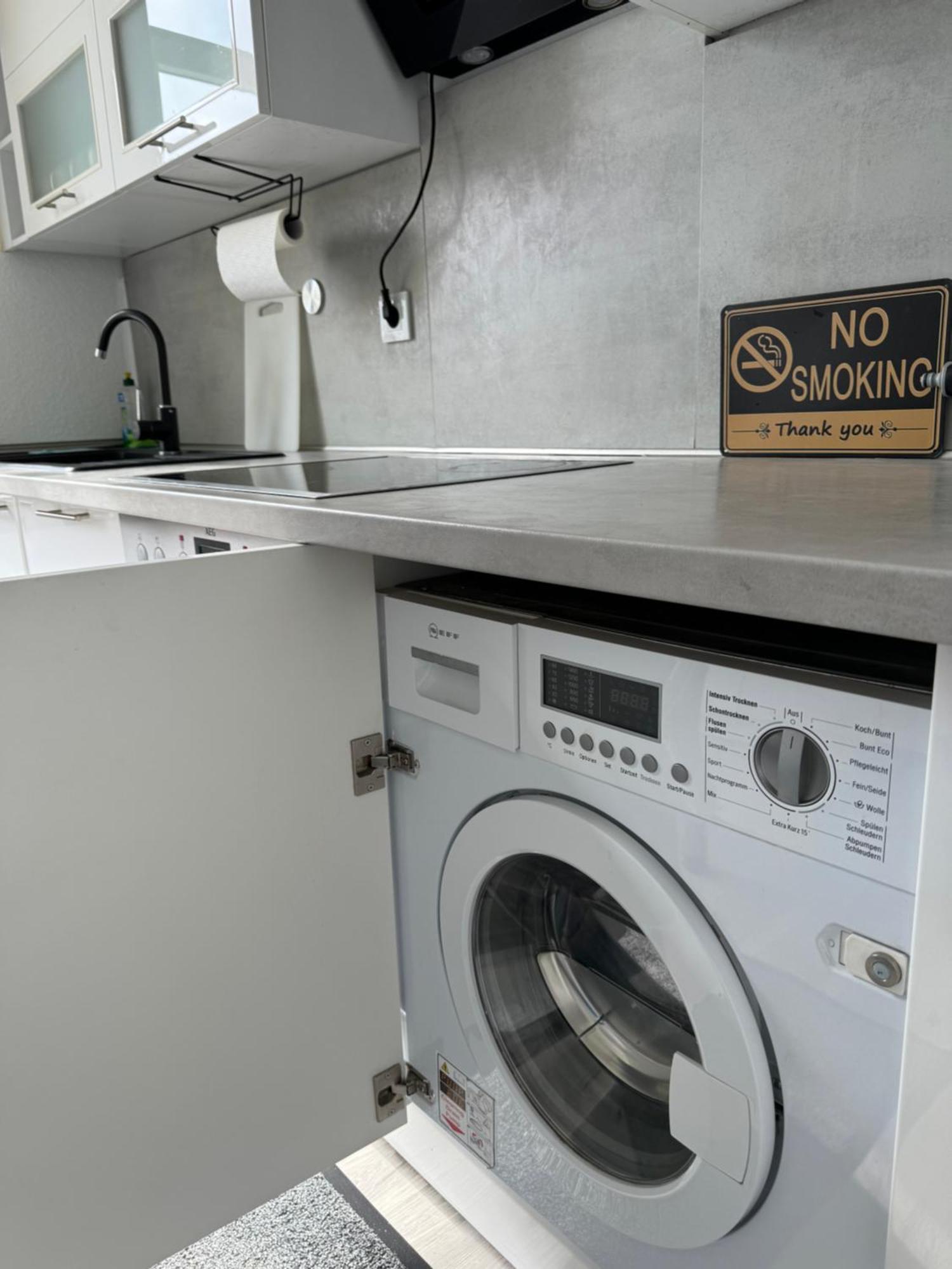 Moderne 4 Zimmer Apartment Mit Bergblick Stadtzentrum Contactless Check-In Gehrden  Exterior foto
