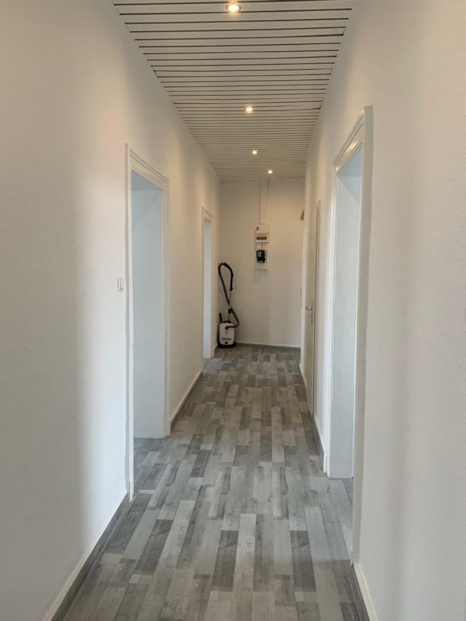 Moderne 4 Zimmer Apartment Mit Bergblick Stadtzentrum Contactless Check-In Gehrden  Exterior foto